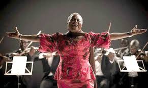 Onyeka Onwenu slumps, dies